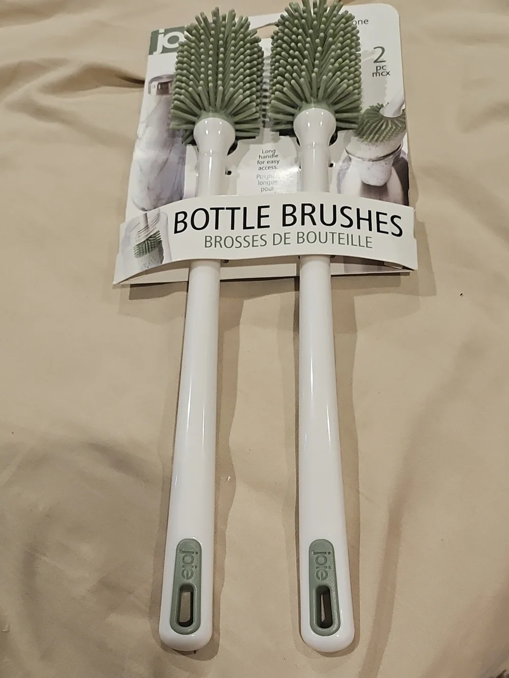 Joie Bottle Brushes 2-Piece Silicone White & Green NWT